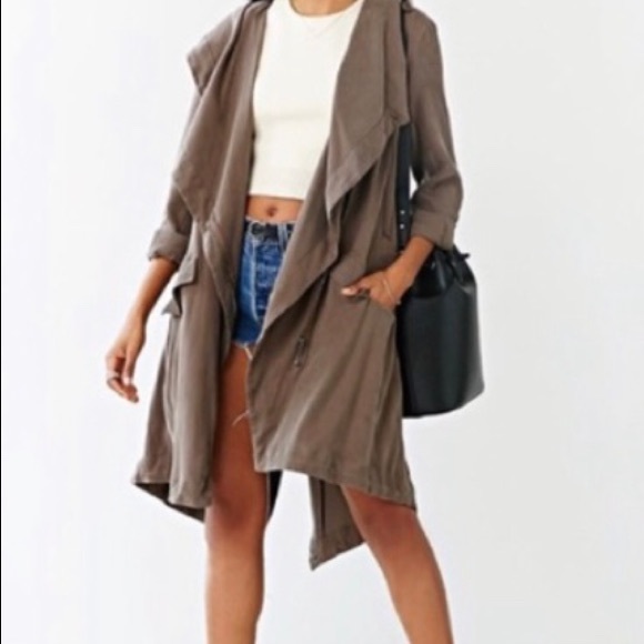 UO SILENCE + NOISE Waylon Jacket, Taupe/Brown, Size Med, Modern, nice material. - Picture 1 of 16